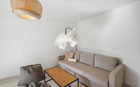 Affordable Comfort In Zurich